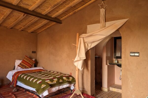 Chambre avec douche Bivouac fixe - 640x427