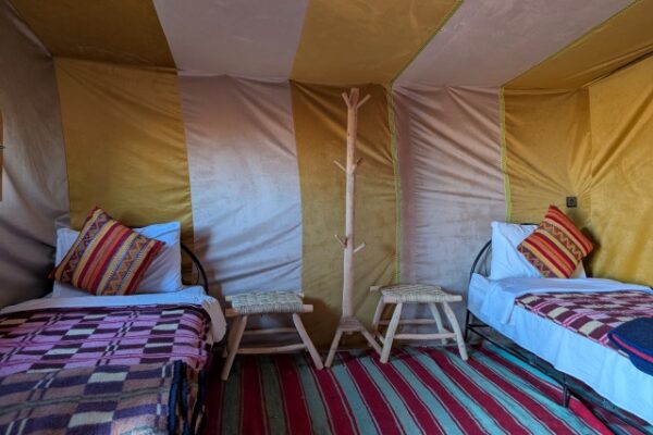 Chambre jaune Bivouac fixe - 640x427
